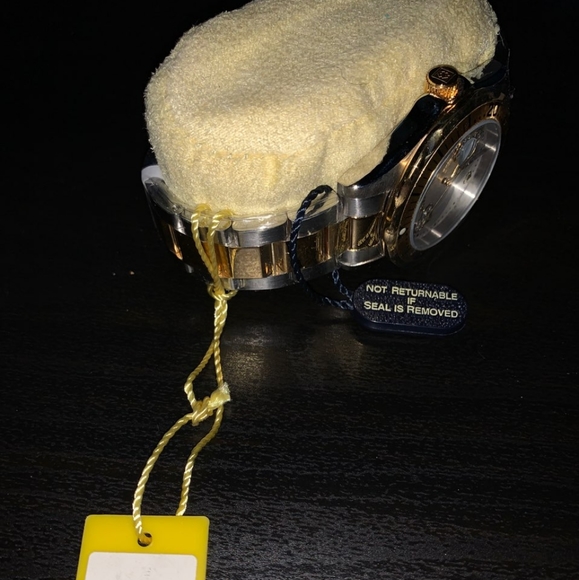 Invicta Angel Women's Watch - Picture 16 of 16